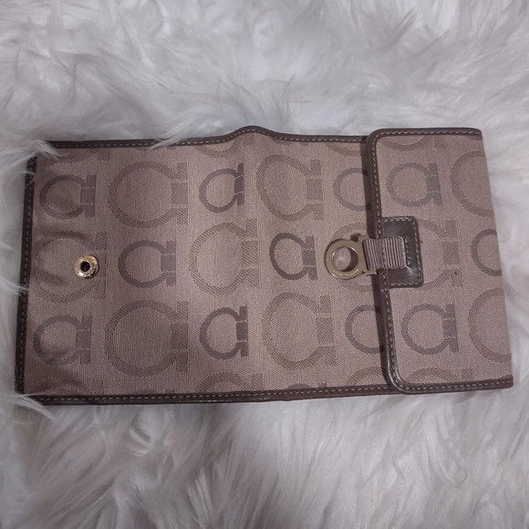 Salvatore Ferragamo - Picture 4 of 8